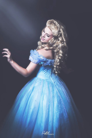 Illustration for article titled Disney Princesses As Disney Princesses